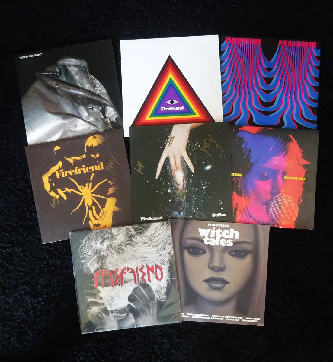 Thx to Little Cloud (Oregon, US) and Cardinal Fuzz  (Leeds, UK), we didn't split apart in 2017. Their enthusiasm was a spark — I remember thinking 'well, looks like we are not alone in this world' — and now all these records are spinning out there: firefriend.com/records