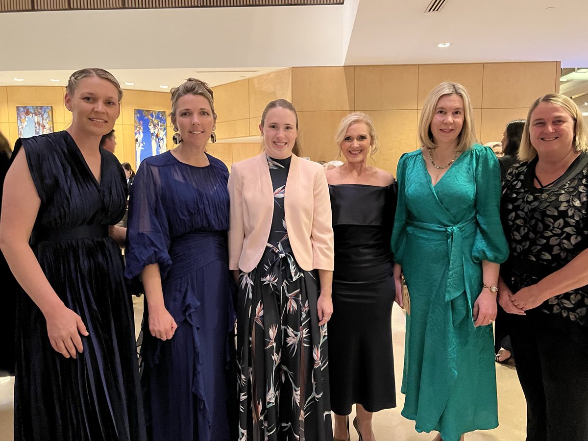 Karen Burke (@kazburke) on Twitter photo 