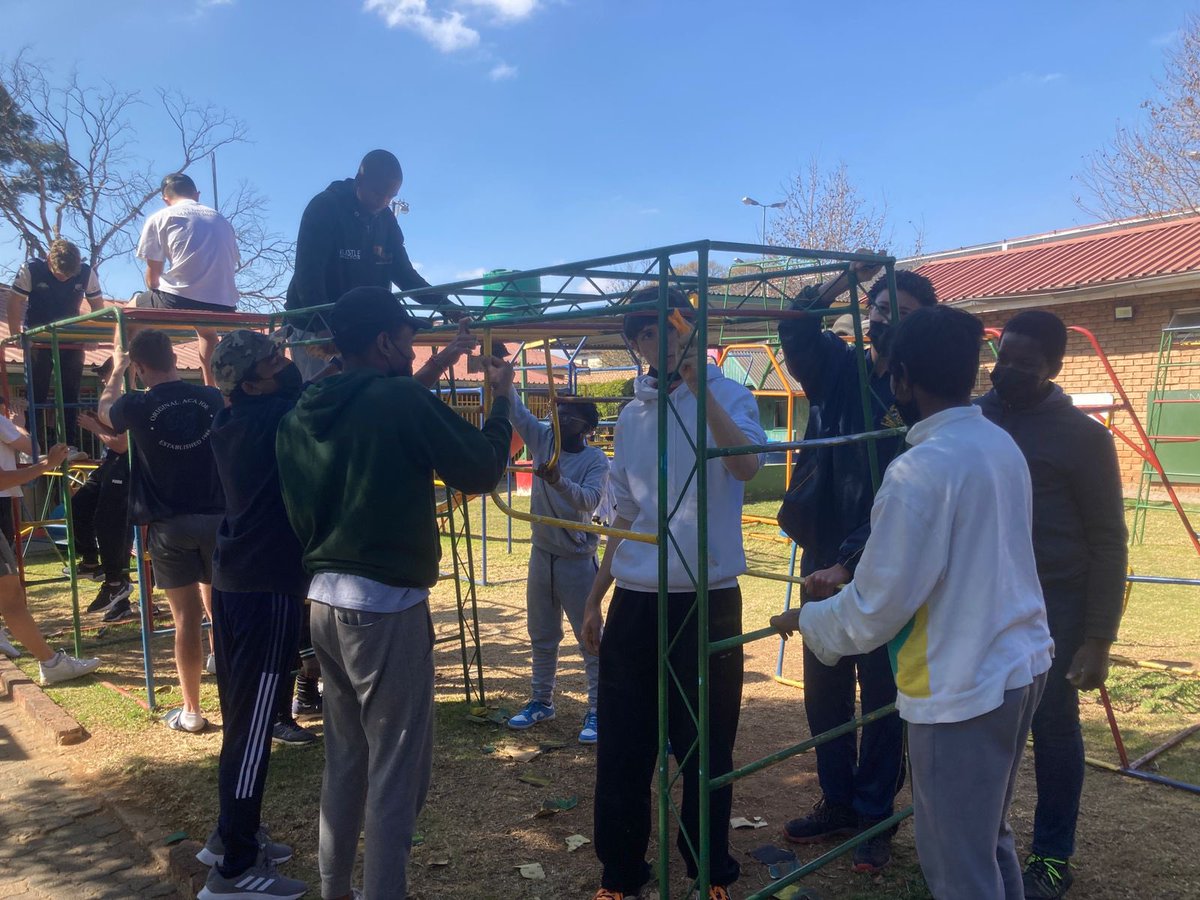 InandaSpirit's tweet photo. Our boys and staff have been using some of their holiday time to make a difference sanding and painting at one of our community partners in Alex. Day 1 Group. #presence #loveofwork #lifeskills #community #activecitizens https://t.co/eZwLL5o9dR