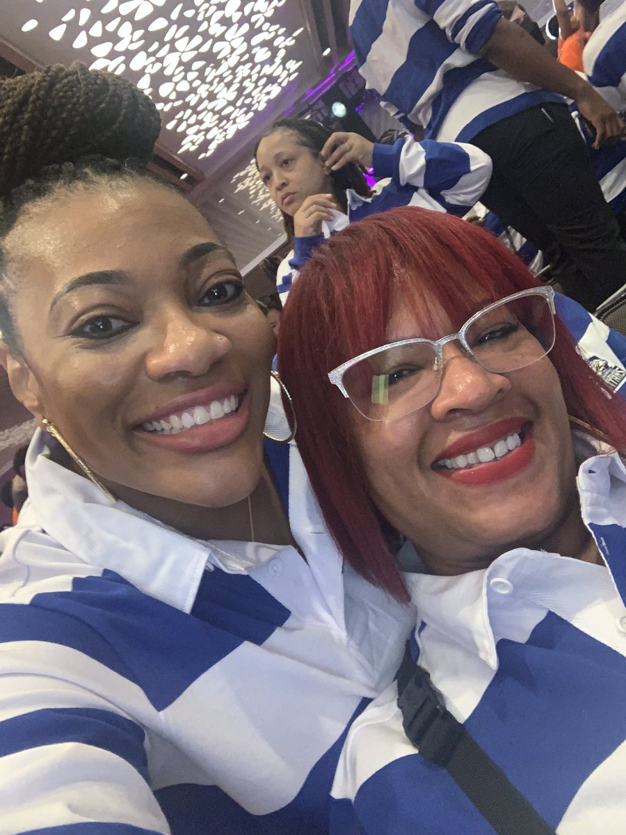 u_cultured's tweet photo. Dr. Mason and I have been rocking since 2015 and she took me along for the ride @FriendshipPCS ! #whencoworkersbecomefriends #journeyto30 #fcpstp https://t.co/UpUglHvEHx