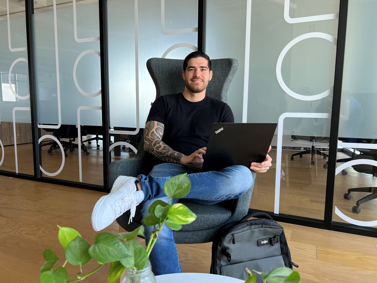BrillioGlobal's tweet photo. Since joining Brillio, I've felt a genuine sense of value and belonging. Witnessing my learning translate into tangible value for the company and contributing to our collective success is an incredible feeling." says Luis Jimenez, Senior Engineer, #BrillioMexico.
#AccelerateYOU https://t.co/9mAXj7XioF