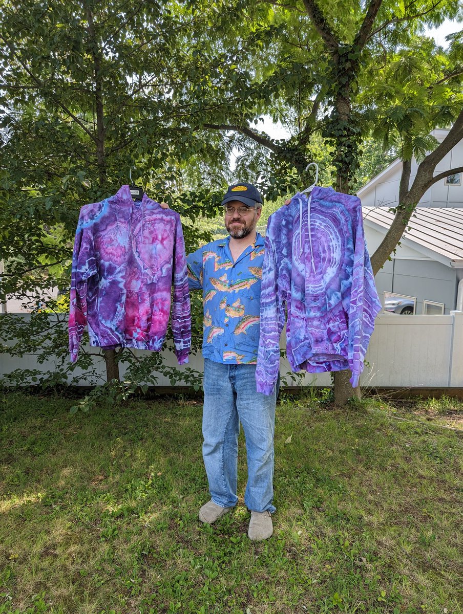 flaviusvalens1's tweet photo. Tie-dye roll call 🫡

If you have a pic of you wearing an item I've dyed for you, I would sincerely appreciate seeing it in the comments.  Feels so good to see people wearing stuff you've made/modified https://t.co/XZcXMRWrXk