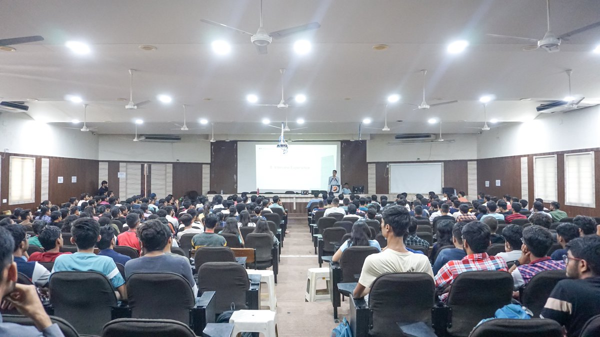 0xvashishth's tweet image. 🎉 Thrilled to share that as the GDSC Lead, I organized my first event - &quot;Interview Chronicles&quot;. The event was a hit, with over 230 attendees joining us for insightful conversations.🚀  #GDSC #GoogleDeveloperStudentClubs