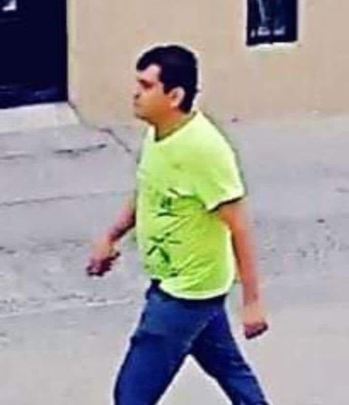 AhoraTabasco's tweet photo. 🔴#AHORA | 🚨Este es el sujeto que intentó asaltar y apuñaló a #Montserrat, causándole la muerte en León, #Guanajuato. La joven celebraba su cumpleaños y se dirigía a su trabajo al momento de ser atacada.

|#Noticias |#AhoraTabasco |#Tabasco https://t.co/YN5kqZhkUG