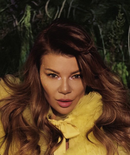 EurovisionOnion's tweet photo. POP EMERGENCY 🚨: After several rumours it has been confirmed that Edyta Górniak will be returning for the 2024 cycle of #Eurovision. She is said to be an internal selection but Tu Bije Serce Europe is still planned to go ahead. Will it be rigged again? https://t.co/DarSnhIqTG