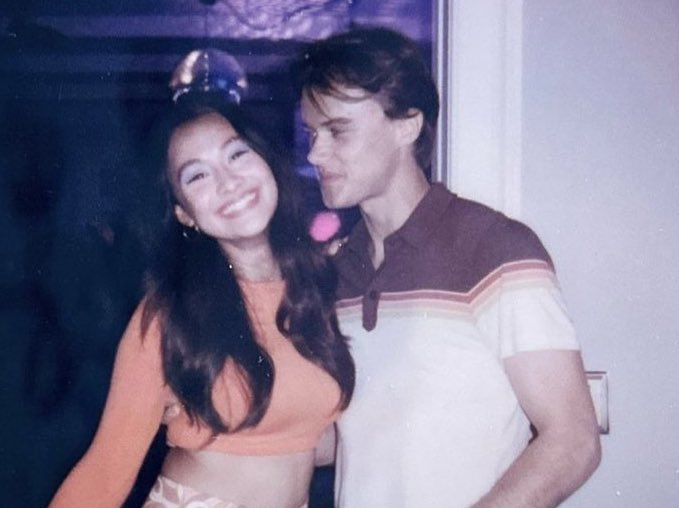 bellysinfinite's tweet photo. find someone who looks at you like conrad looks at belly <3 https://t.co/zkWGFtzEFd