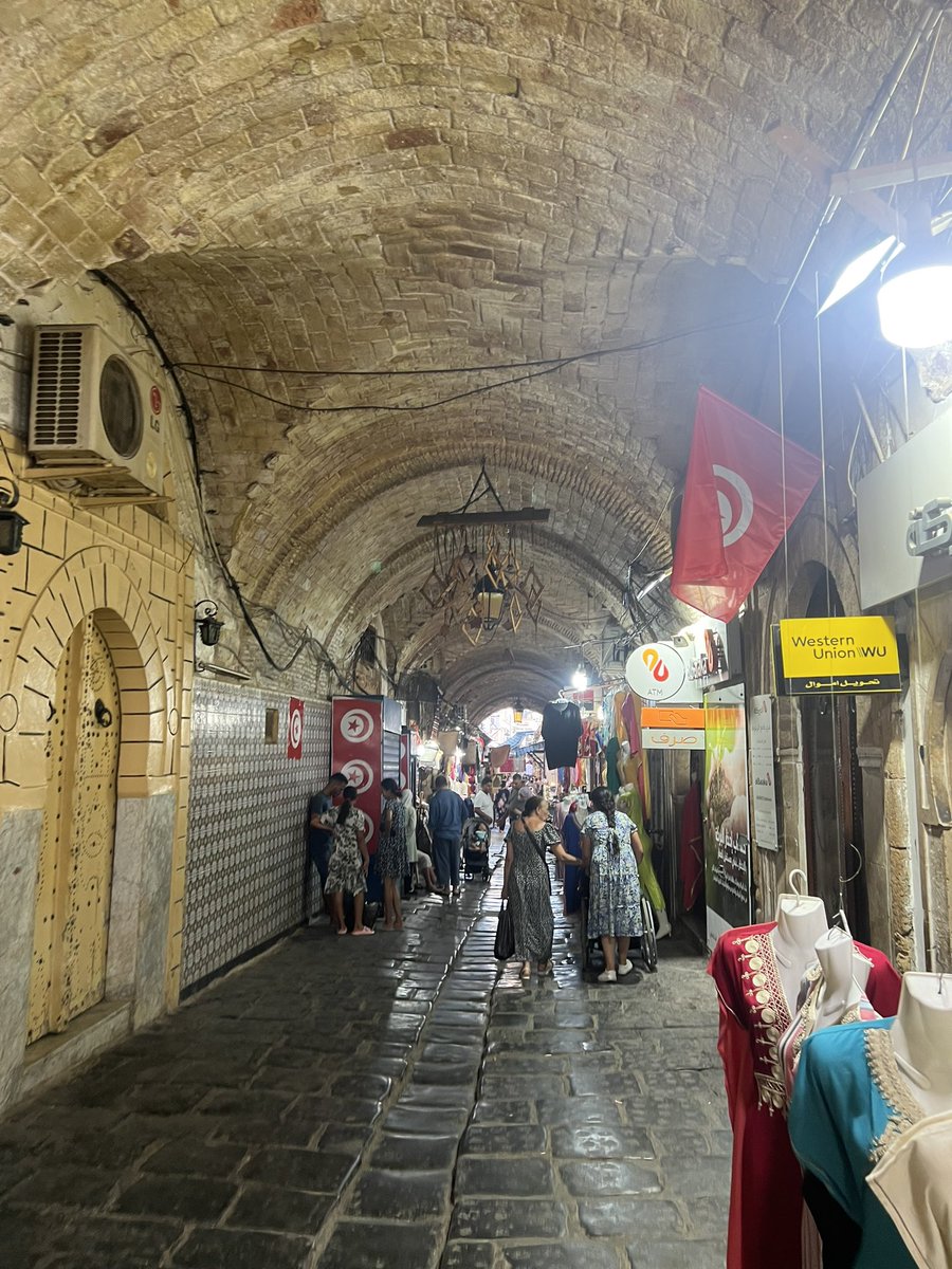 lbonnvieu's tweet photo. Médina de Tunis https://t.co/rSro92vlk8