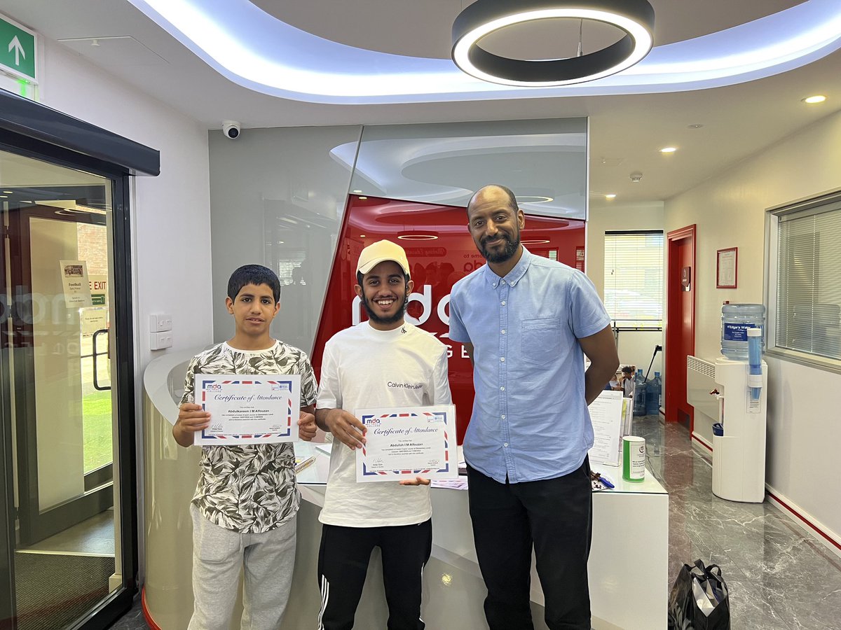 mdacollege's tweet photo. A few more students who have completed their course with us 😊. It has been a pleasure to have you all with us and we wish you all the best, hopefully we see you again 🎓🏆 https://t.co/dpEdA08yYA