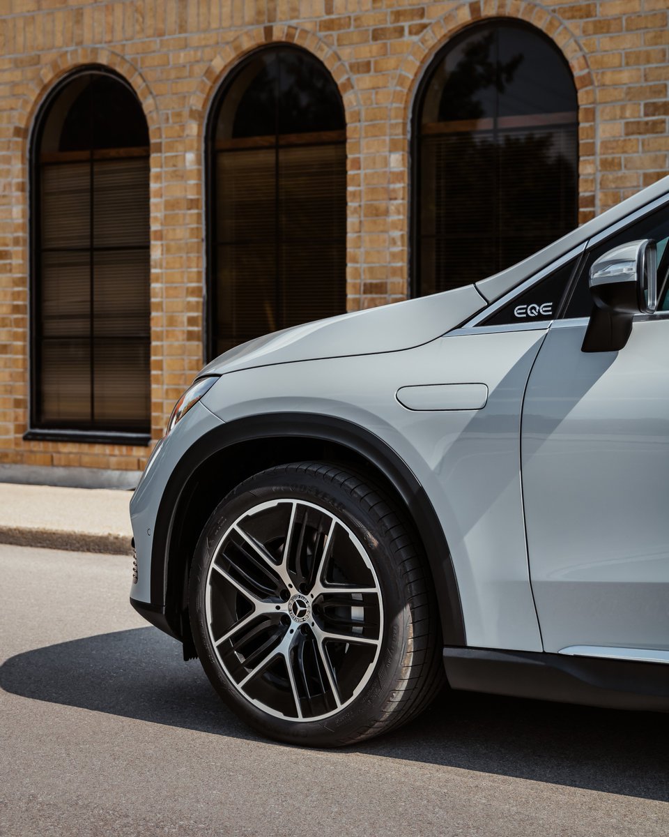 MBKitchener's tweet photo. Even the tiniest detail is part of a big idea: that a Mercedes SUV is a haven of thoughtful luxury, wrapped in a rugged yet refined body.

About Mercedes-EQ: https://t.co/LApg6y2kOX https://t.co/tHarSRGgDV