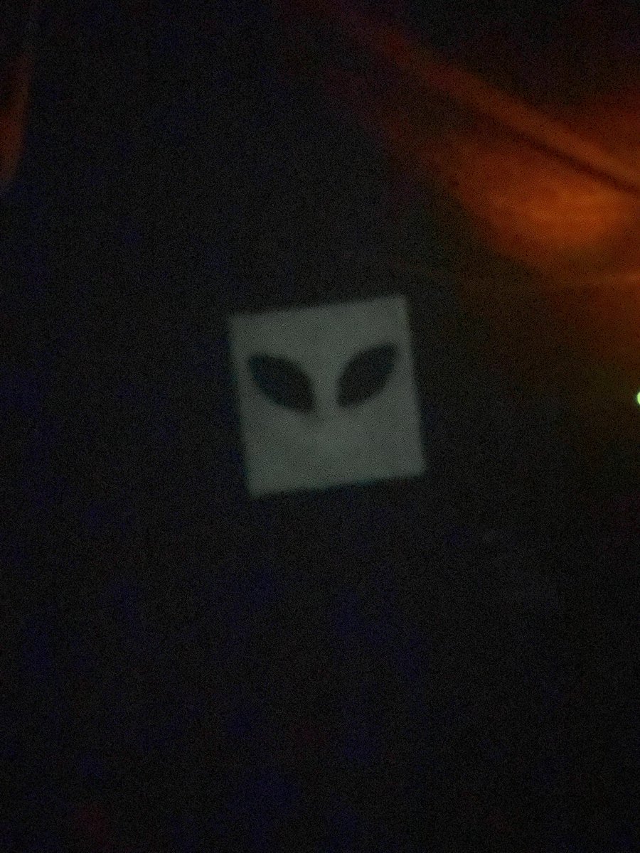 altjay04's tweet photo. @alienpostingg YALL I MADE MINE INTO A BOXHEAD https://t.co/ol4vUin0T6