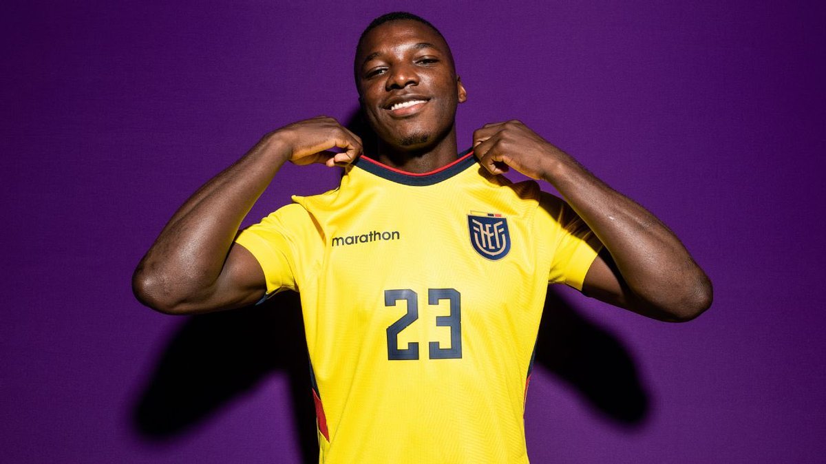 jamolestina's tweet photo. Lo del caso Moisés Caicedo es de estudio.

Equipos como Manchester United, Arsenal, Chelsea y Liverpool, cuarto de los grandes de Inglaterra y del mundo, mostraron su interés por él en los últimos 24 meses.

Brighton compró a Caicedo en €5MM y lo estará vendiendo en €140MM.
Es decir tendrá una ganancia del 2800%, probablemente el mejor negocio de la historia del fútbol en una venta de jugador. 

Por su parte IDV estaría recibiendo entre $25-30MM por tener el 20% de la futura venta. 

Moisés Caicedo de apenas 21 años de 🇪🇨 se convertirá en unos de los jugadores más caros de LA HISTORIA y es SIN DUDA uno de los mejores mediocampistas del mundo. 

La novela del mercado en el fútbol inglés es por un jugador ¡¡¡DE ECUADOR!!! 💪🏻🇪🇨⚽️.