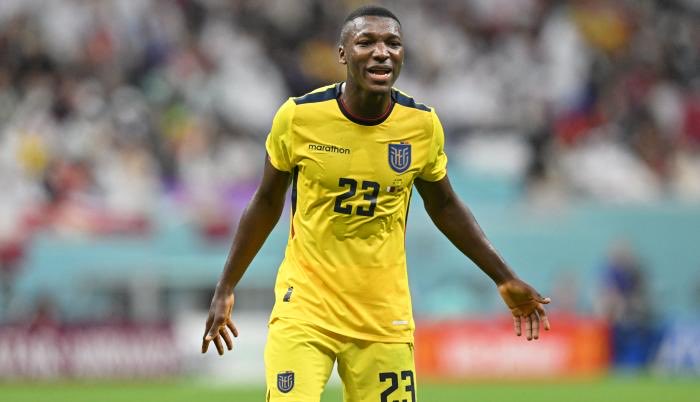 Lo del caso Moisés Caicedo es de estudio.

Equipos como Manchester United, Arsenal, Chelsea y Liverpool, cuarto de los grandes de Inglaterra y del mundo, mostraron su interés por él en los últimos 24 meses.

Brighton compró a Caicedo en €5MM y lo estará vendiendo en €140MM.
Es