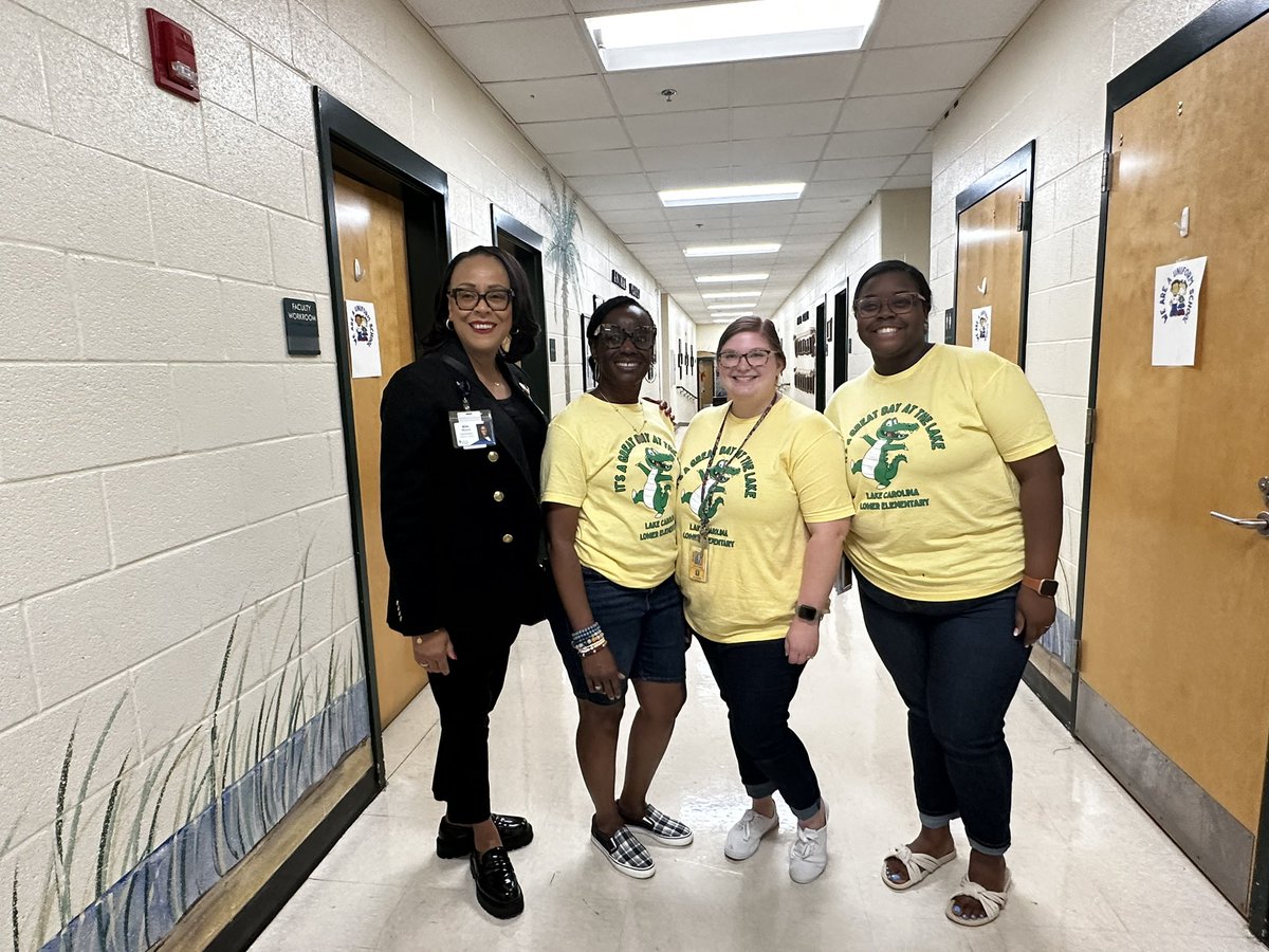RichlandTwo's tweet photo. Welcome to #TheLake Dr. @MooreKimD! @LakeCarolina1 https://t.co/vL7w9tAloL