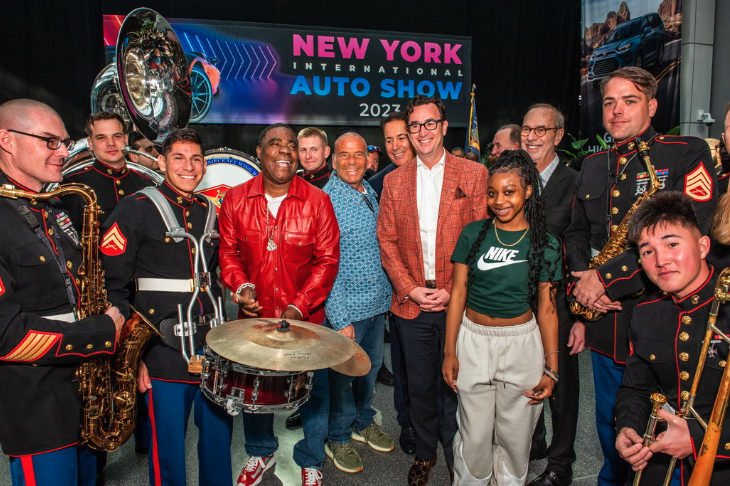 NYAutoShow's tweet photo. 📸 𝗣𝗵𝗼𝘁𝗼 𝗢𝗽 𝗙𝗿𝗶𝗱𝗮𝘆!!!
⁉️ Did you have a GREAT TIME at the 2023 #NYIAS and snap any pics???
🤩 If so, We'd Love to See 'Em!!!
⬇️ Please COMMENT with them below!!!
#NYAutoShow #PhotoOpFriday https://t.co/tma8ltkPwe