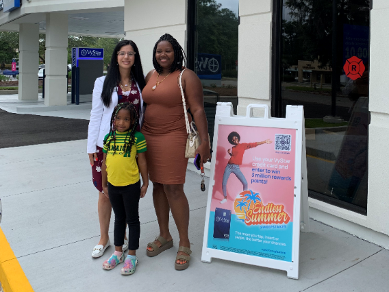 OfficialVyStar's tweet photo. Our doors are open in Savannah!
Our first visitor, Ashley, become a member after she heard what #VyStar has to offer. Join us for our #ribboncutting on August 17th. We'll have plenty of cookies!
Pictured: Ashley, her daughter, with Sheiva Dadkhah, Branch VP.
#withVyStar https://t.co/2B0q1XmtGR