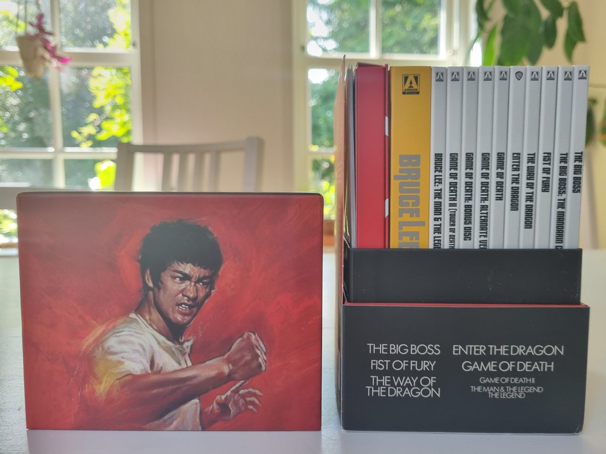 weedebee's tweet photo. Heleboel Bruce Lee! In shiny 4K. (Behalve 'Enter the Dragon', want dat mocht blijkbaar niet van Warner Brothers, omdat ze die zelf uitbrengen. Flauw.) #filmliefde https://t.co/nBFm0dhPYA