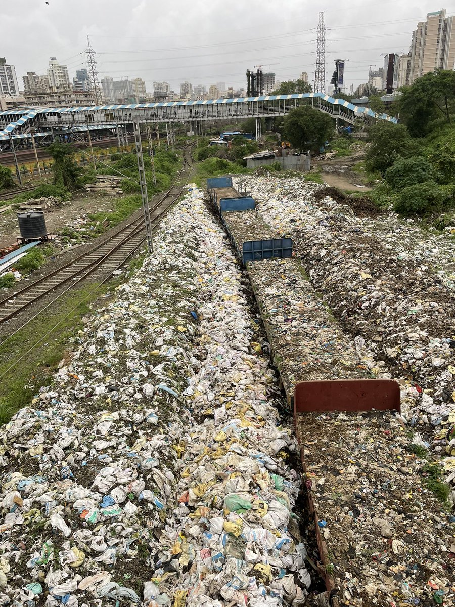 RahimShaikh1979's tweet photo. Hi , 

Ram mandir area near station RAM MANIDIR .MUMBAI
Small children and old people stay near by 

PLEASE CAN YOU TAKE SOME ACTION TO CLEAN THE PLACE 

I thank BMC FOR ALWAYS GOOD
@mybmcWardRS @mybmc @mieknathshinde @CMOMaharashtra @Dev_Fadnavis @narendramodi @AjitPawarSpeaks https://t.co/L347V8GhDN