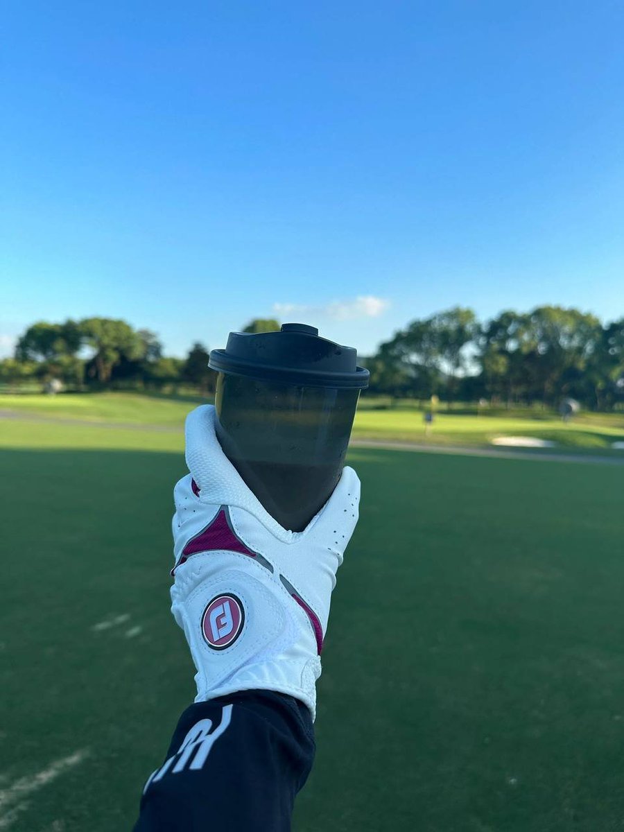 Youth shines through tempering, and life is sublimated because of struggle!