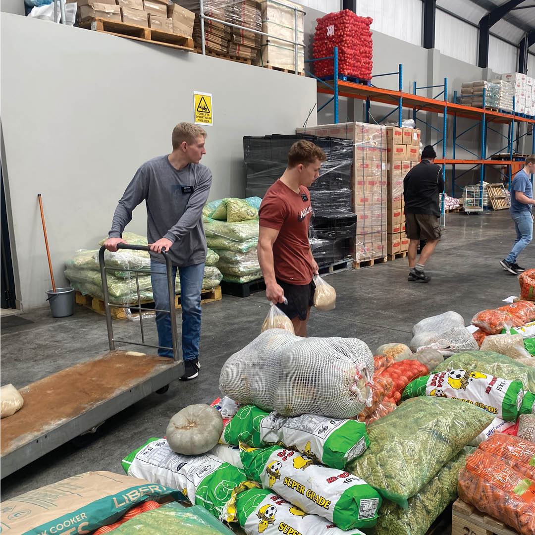 🤝 Ready to change lives and touch hearts?  Become a Love Activist! 💚 Join us every week at our warehouse where we come to pack pallets, decant dried goods, or make sandwiches filled with love and hope for our beneficiaries.  Volunteer today! buff.ly/3O2hwl9