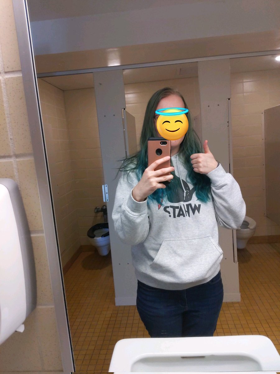 hmjohnson99's tweet photo. @beaujesyasha This is when it's pretty faded but if you're mixing your own proportion of blue and green you can decide what shade and whatnot you want https://t.co/SRtqrwGl3A