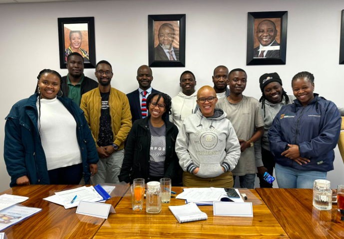 VumiliaAfrica's tweet photo. #EthicsTraining - there is no better quality worth emulating than a leader or colleague who is ethical in conduct. We appreciate our client for allowing us to empower their managers in this program. Thank you Gabriel Guni for stepping to the plate and doing it #TheVumiliaWay https://t.co/6lh6N6HAaa