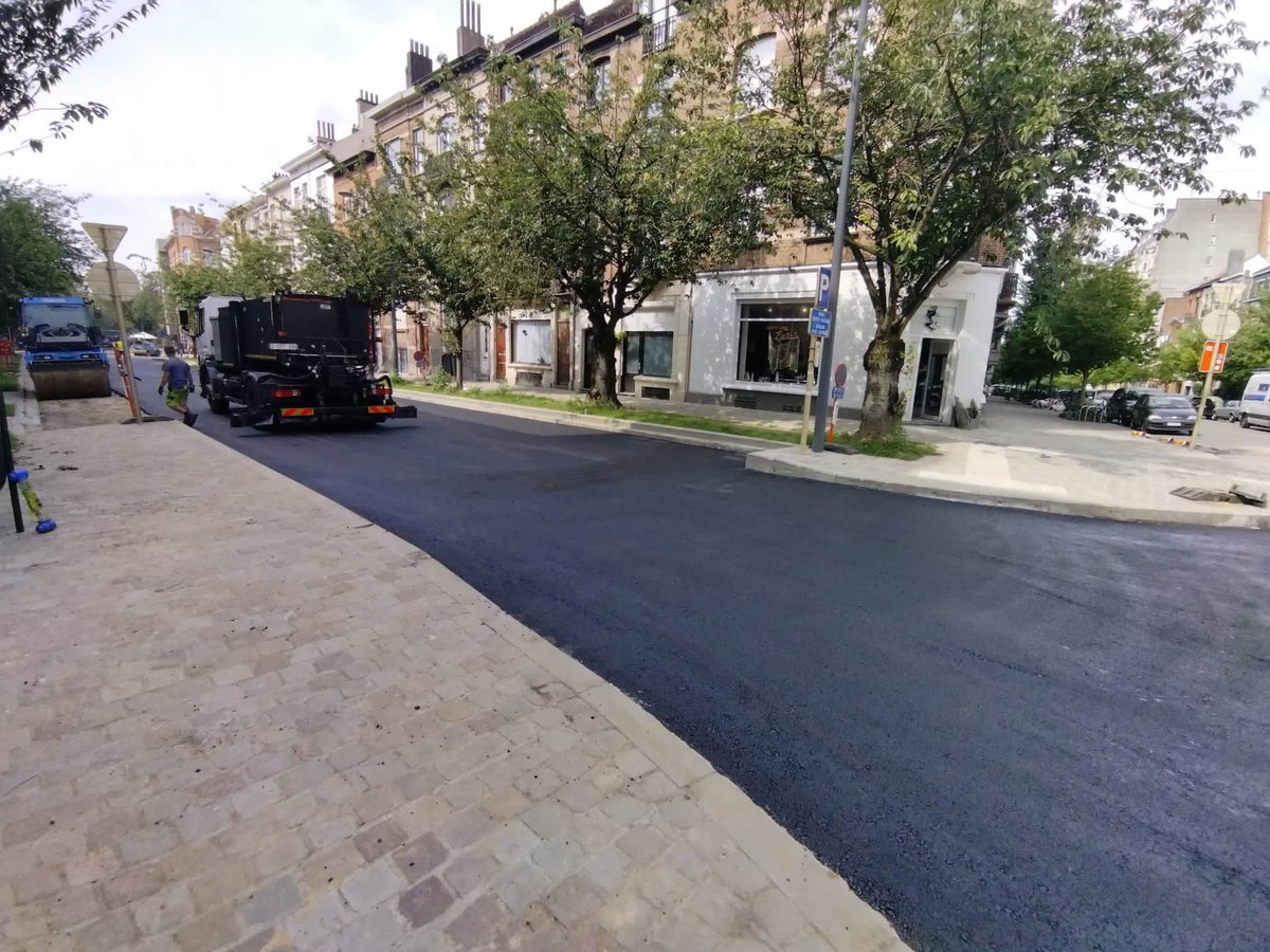 dimitristrobbe's tweet image. De nieuwe #fundering op de #Diamantlaan ligt er!  Werken goed op schema. Sterk werk van aannemer en team. ☑️   Goed weekend iedereen!