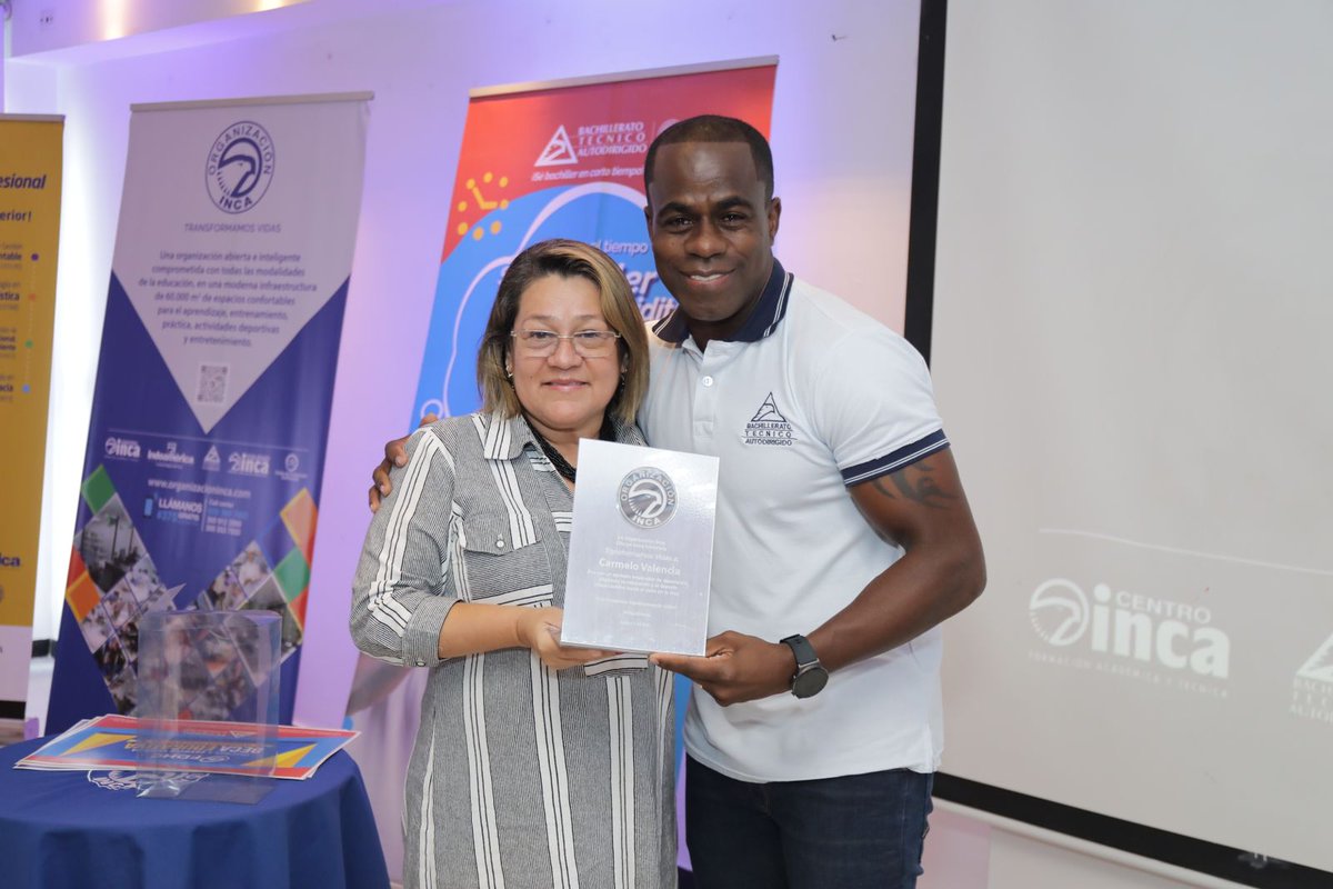 Reconocimiento especial a Carmelo Valencia 💪🏻🏆
Nuestro estudiante ha sido becado por el Bachillerato Técnico Autodirigido, Centro Inca e Indoamérica 💙💛🤍🤩✅
Eres un ejemplo de #liderazgopositivo  y #persistencia