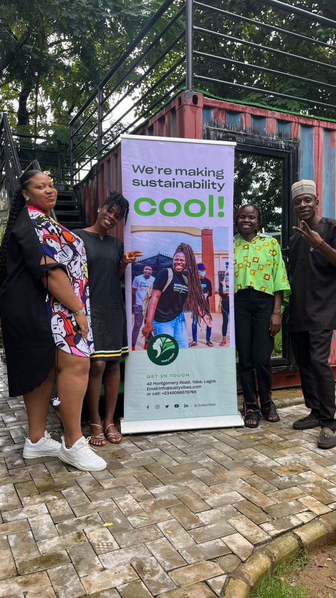 SustyVibes's tweet photo. Hello Friday! 👋🏾

#AbujaVibers are live at @_thecanspark for our #InternationalYouthDay spoken words event. https://t.co/SFW0ANNzZ5