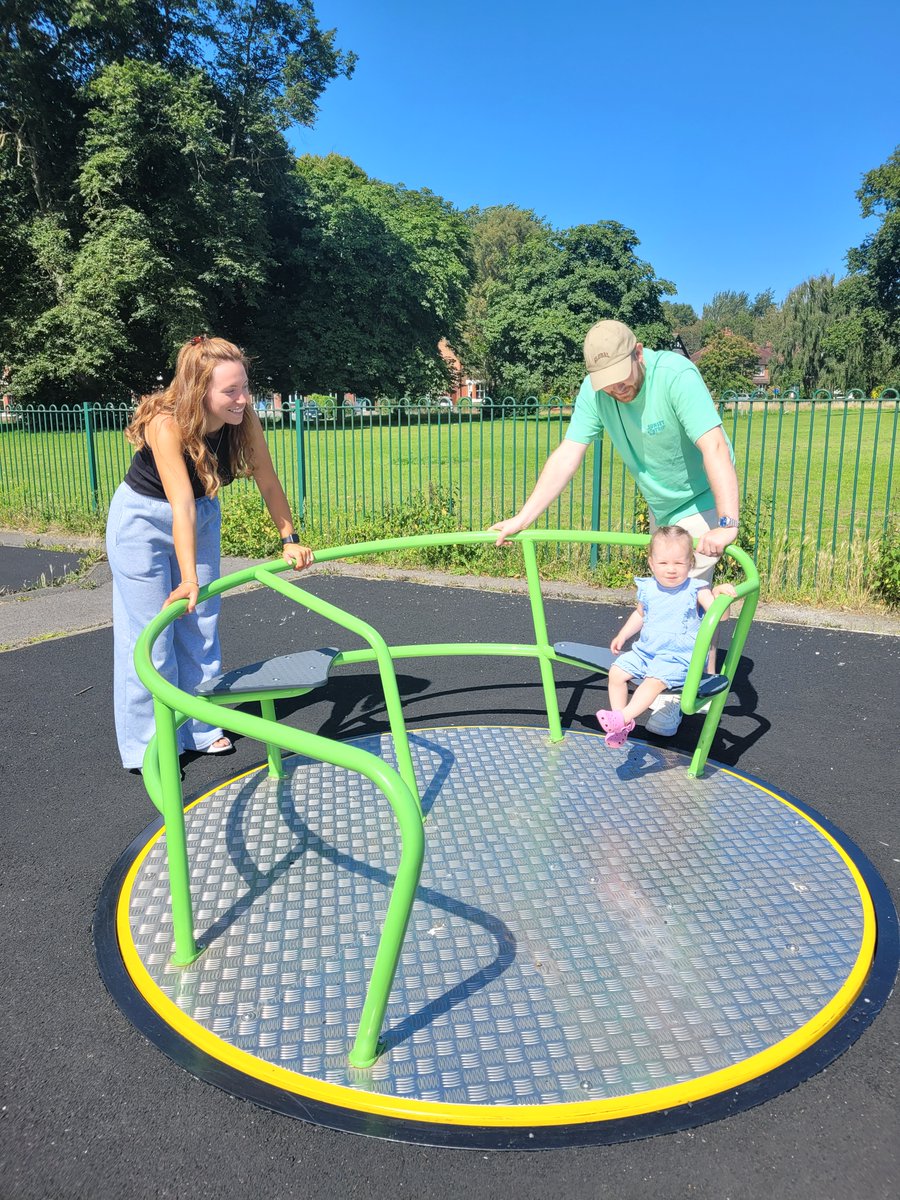 A new inclusive roundabout has been installed at Brookfield Park, with the very kind support of local business Direct Access Group Full info: nantwichtowncouncil.gov.uk/new-inclusive-…