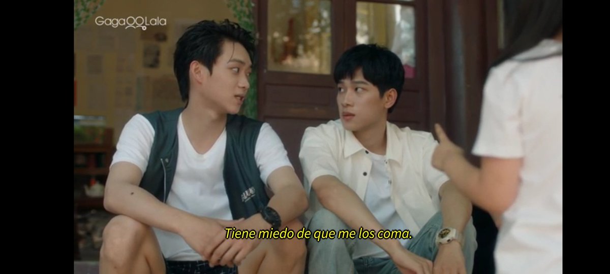 BLMafiaLover's tweet photo. Leí que esta es una frase con doble sentido que se refiere a algo así como que no hagan "cosas dulces" entre ellos mientras ella no está. Pero se pierde a la traducción. Duo Duo la pequeña fujoshi. 🤭
#StayWithMe
#StayWithMeEP19
#StayWithMeEP20 https://t.co/p1saQDLaf7