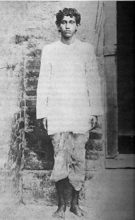 Remembering the fearless freedom fighter Khudiram Bose Ji on his death anniversary. His unwavering dedication to the cause of independence continues to inspire generations. #KhudiramBose