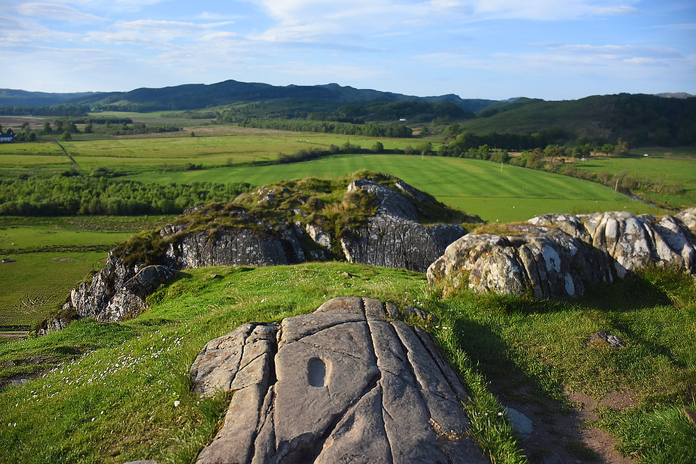 The countdown is on to the re-opening of the Kilmartin Museum and we can't wait to visit. Meanwhile, get your fix with our podcast about Britain's most fascinating glen! #Kilmartin #kilmartinglen #archaeology #podcast #ancienthistory #prehistory buff.ly/3mUSmYS