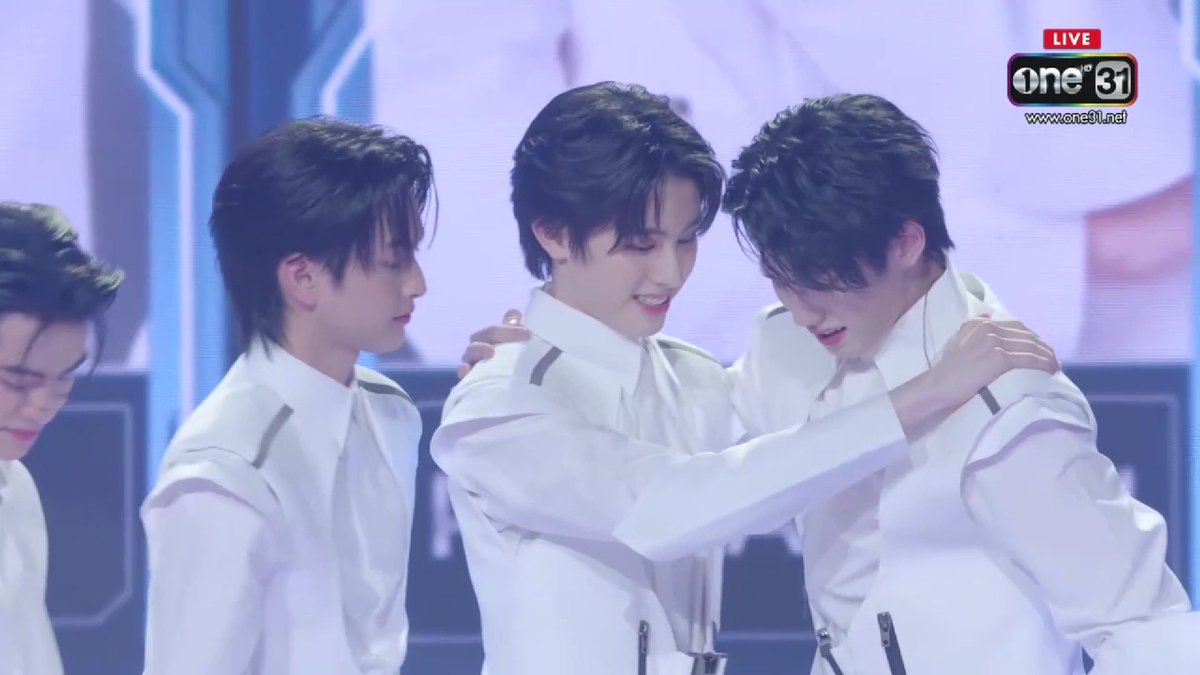 Momophu22's tweet photo. น้องภูเก่งมากๆ เก่งที่สุด ได้เดบิ้วแล้วลูก ฮือออ 😭😭😭😭 น้องภูทำได้แล้วคั้บคนเก่ง🫶🏻
#LetsDebutPHUTATCHAI
#789FINALSTAGE
#789SURVIVALTHEFINAL https://t.co/GupA4Bxqb0