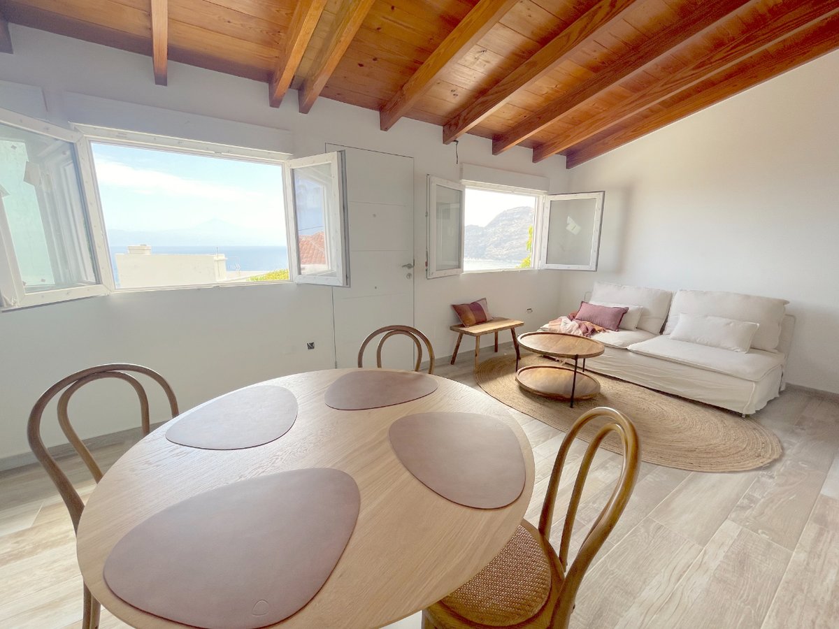 ¡Estamos a punto de revelar nuestra emocionante novedad! Los últimos detalles están siendo cuidadosamente afinados para dar la bienvenida a Eden Gomera Suites, una colección única de 5 apartamentos en alquiler. #edengomerasuites #lostelares #lagomera #northgomera #visithermigua
