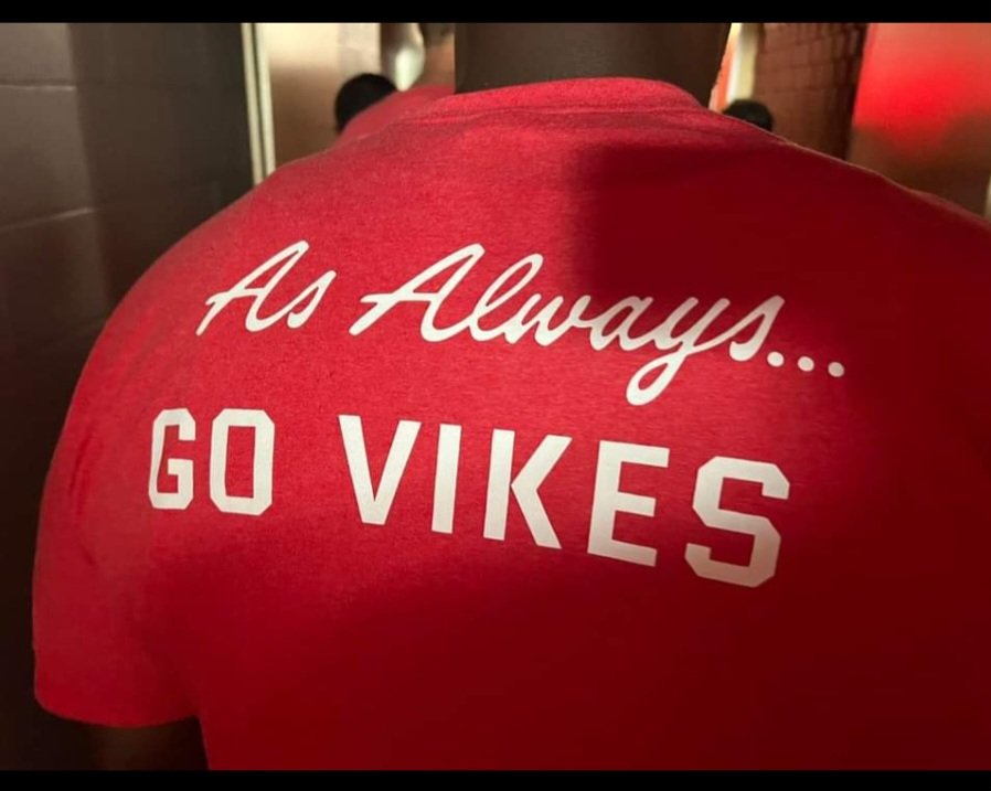 First convocation complete. I love the energy and excitement that was in the room!!! Thank you, Viking family!!! 
#AAGV #vikingdiff