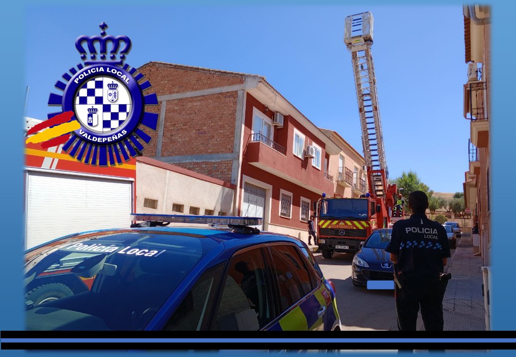 092Valdepenas's tweet photo. Asistimos junto con #BomberosValdepeñas @Emergencia1006 en los daños producidos por el deterioro de una vivienda.

Aprovechamos para aconsejar a l@s vecin@s de #Valdepeñas que es bueno revisar el estado de nuestras viviendas regularmente para evitar accidentes.

#EstaryServir https://t.co/5HjKi8G2H0