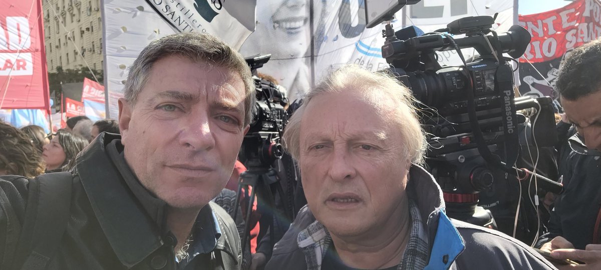 Juan Carlos Giordano (@giordanogringo) on Twitter photo Con <a href="/PolloSobrero/">Rubén Dario Sobrero</a> en el Obelisco. Cárcel a los asesinos de Facundo Molares!! Que la CGT y las CTA llamen al paro!! Con <a href="/PolloSobrero/">Rubén Dario Sobrero</a> en el Obelisco. Cárcel a los asesinos de Facundo Molares!! Que la CGT y las CTA llamen al paro!!