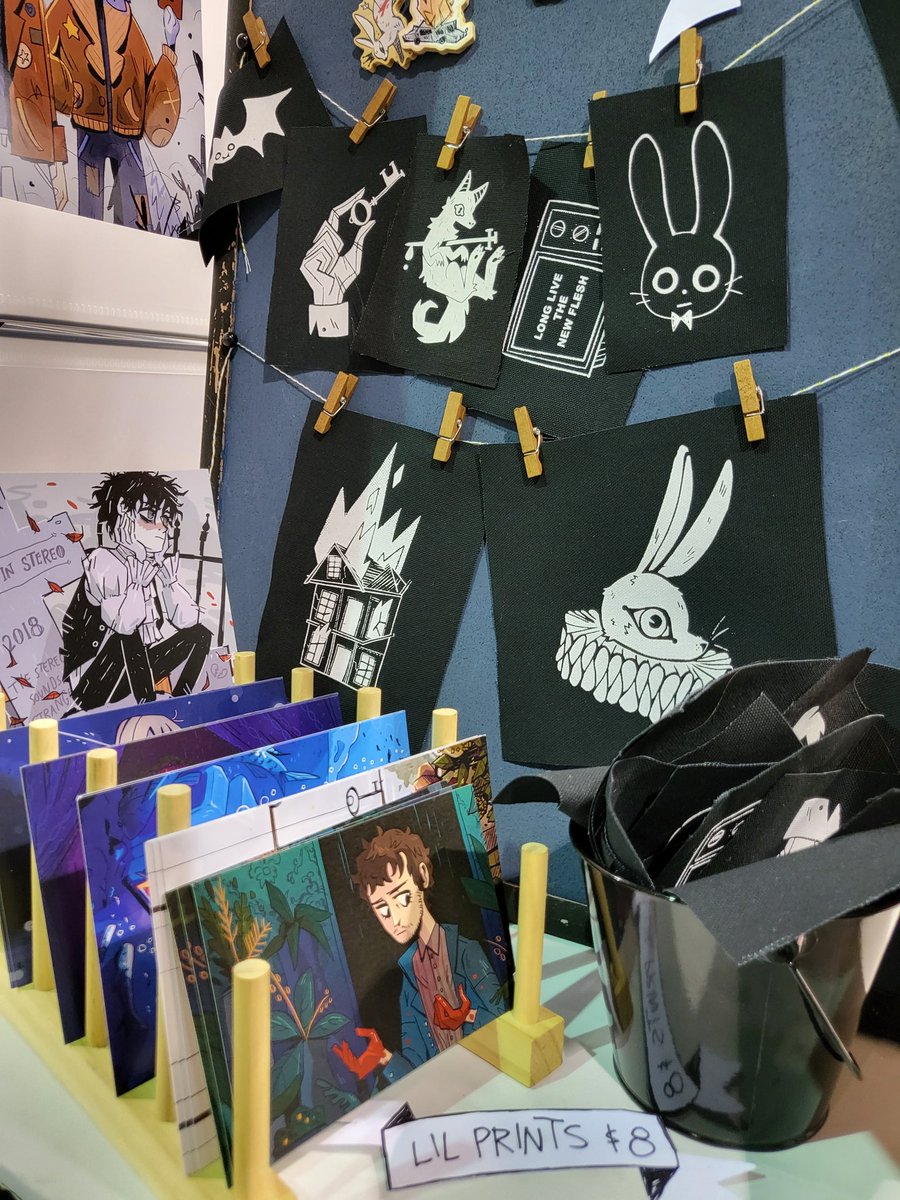 at fanexpo chicago rn!! Come say hi