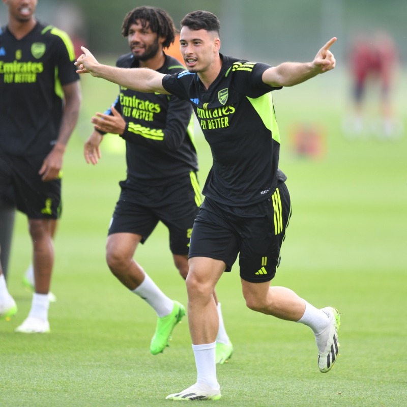 Arsenal's tweet photo. Final preparations 👊

📸 View the full pre-Forest training gallery here 👇
