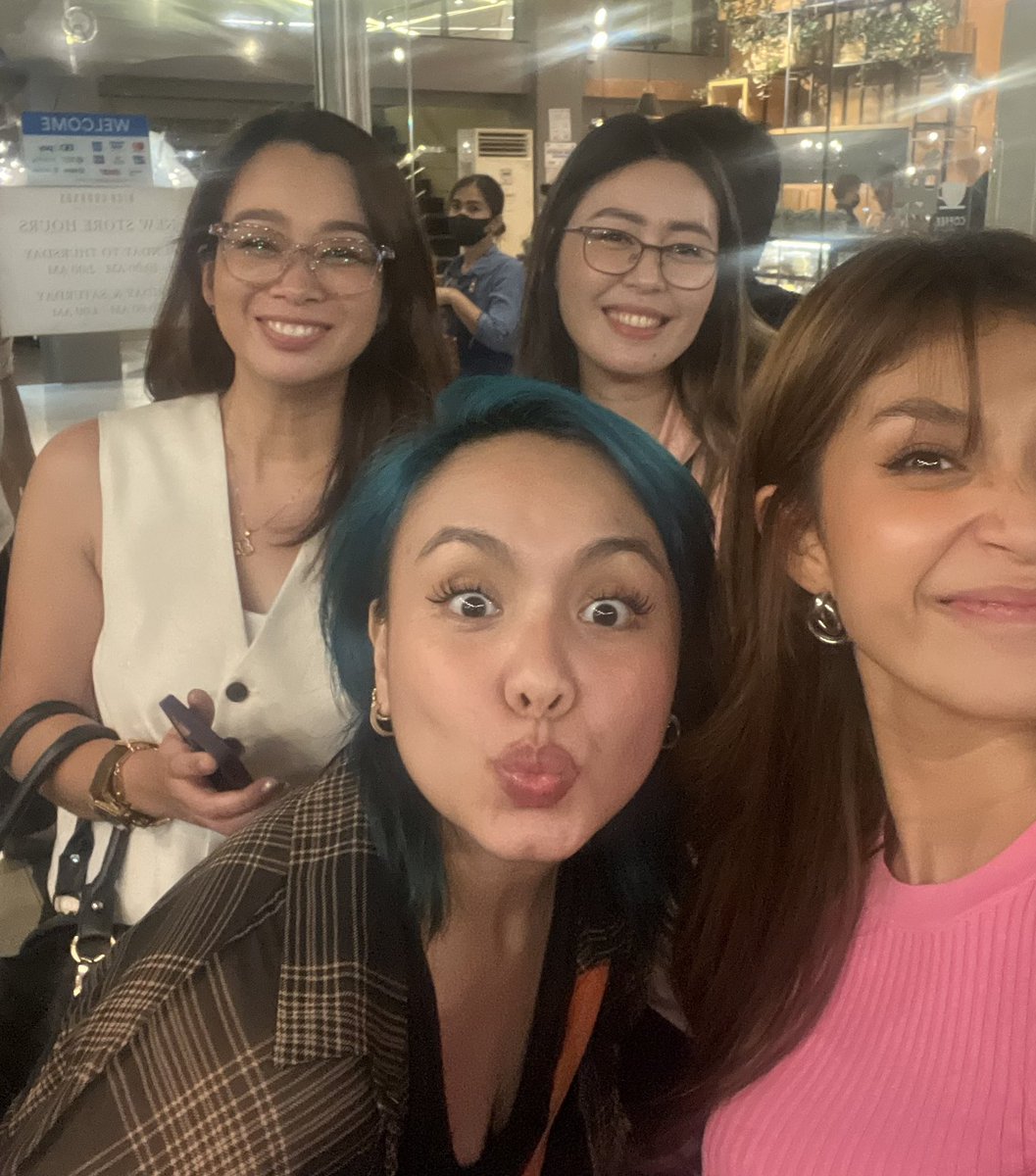 anamazingramsey's tweet photo. Had so much fun catching up with these lovely ladies! π #MORDJs #MOR1019 https://t.co/uDKwGqtjzV