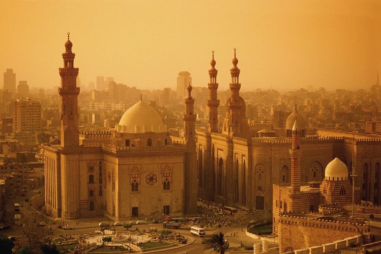 CAIRO: Egypt's bustling capital, an enchanting mix of the ancient and modern. Founded in AD 969 by the Fatimid dynasty, Cairo is often dubbed the "City of a Thousand Minarets" for its skyline studded with Islamic architecture. 1/3