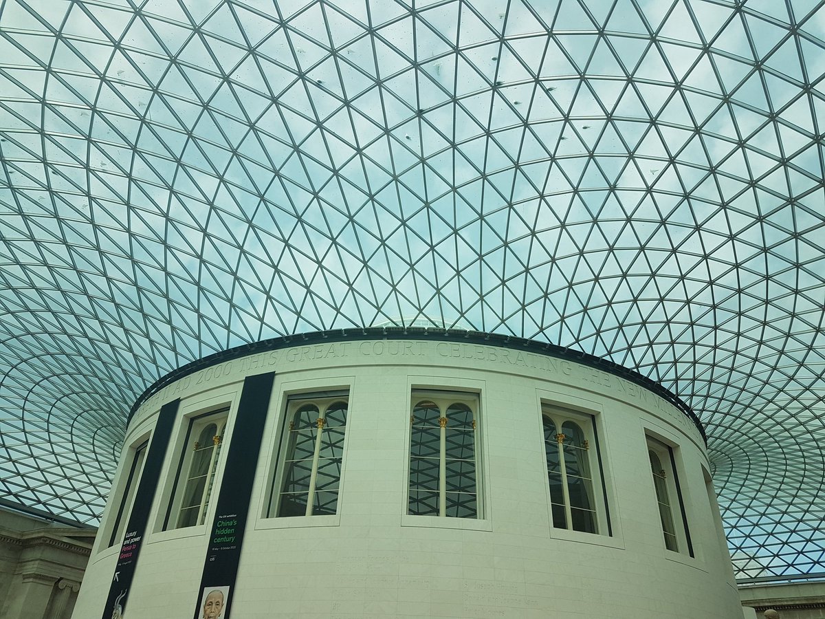 NWales_FLO's tweet photo. Great to be at the BM again ....have really missed the Great Court but not the crowds which are insane! #FLOLife https://t.co/JC9r180jVO