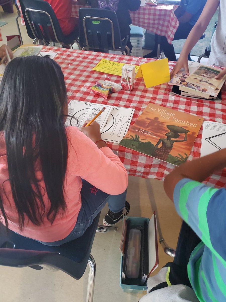 MrsDaysClass1's tweet photo. Learning about genres can only mean one thing! It's book tasting day! Welcome to Cafe Day! #MonaviewMoments #MonaviewontheMap https://t.co/BfYKQnDl6H
