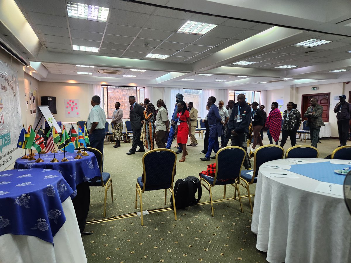 At  Africa Linking &amp; Learning <a href="/voicetweetz/">Voice</a>  Multi-country grantees, we  shine in our own way. When we share &amp; learn, we connect as human beings. Each brings strengths &amp;  experience from our struggles. We find each other thru deep listening &amp; appreciation.
#SALT #whatmakesushuman