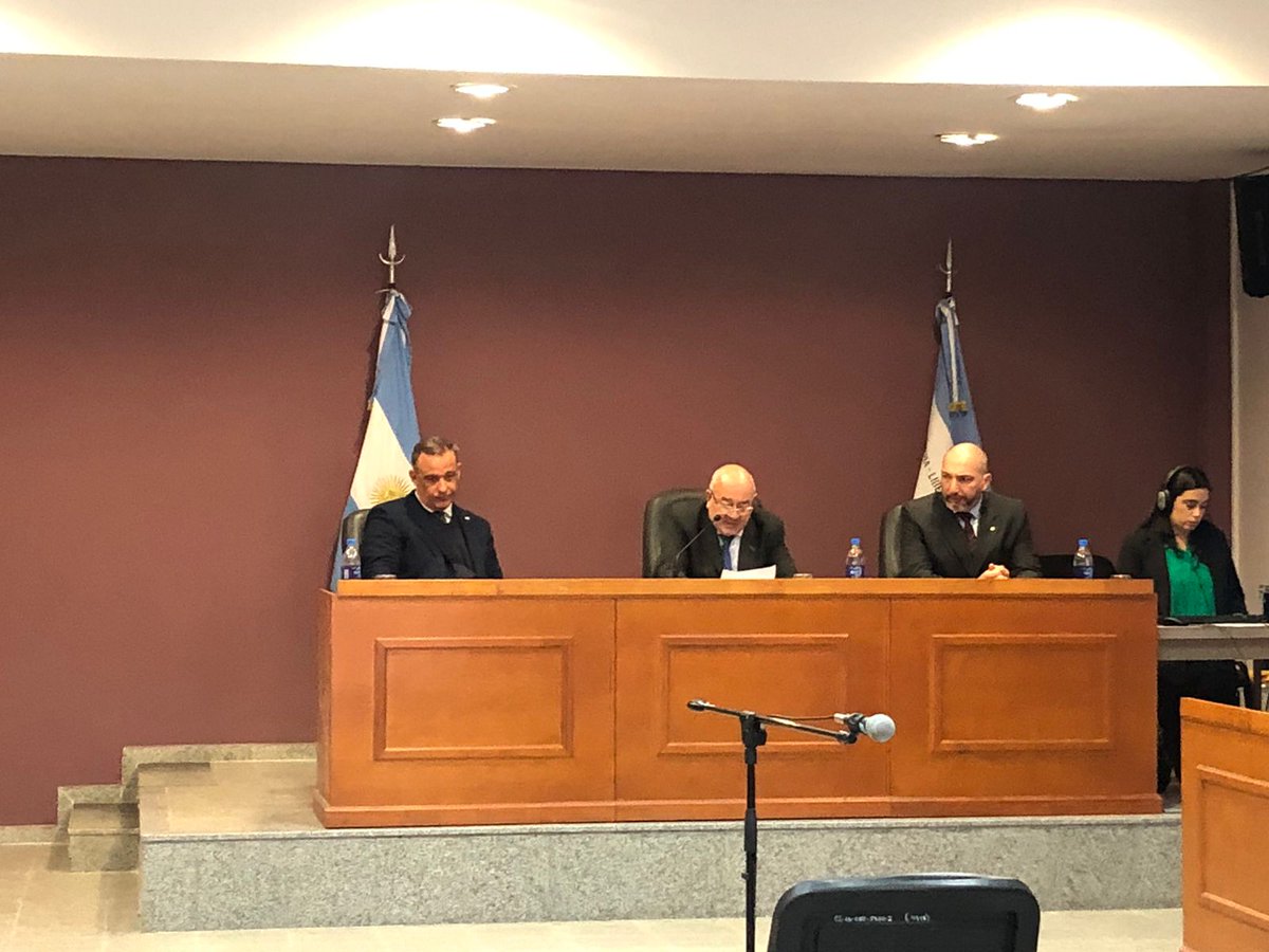 juscorrientes's tweet photo. ⚖️ #JusCorrientes: Condenan a 14 y 10 años de prisión a dos personas que robaron a un niño
• El Tribunal de Juicio de #Goya condenó a 2 personas a 14 y 11 años por el robo a un estudiante. Utilizaron un arma blanca para amedrentarlo.
.
🌐 Leer más: https://t.co/zsXyLEL2HY https://t.co/R1Gl5Ll6Ay