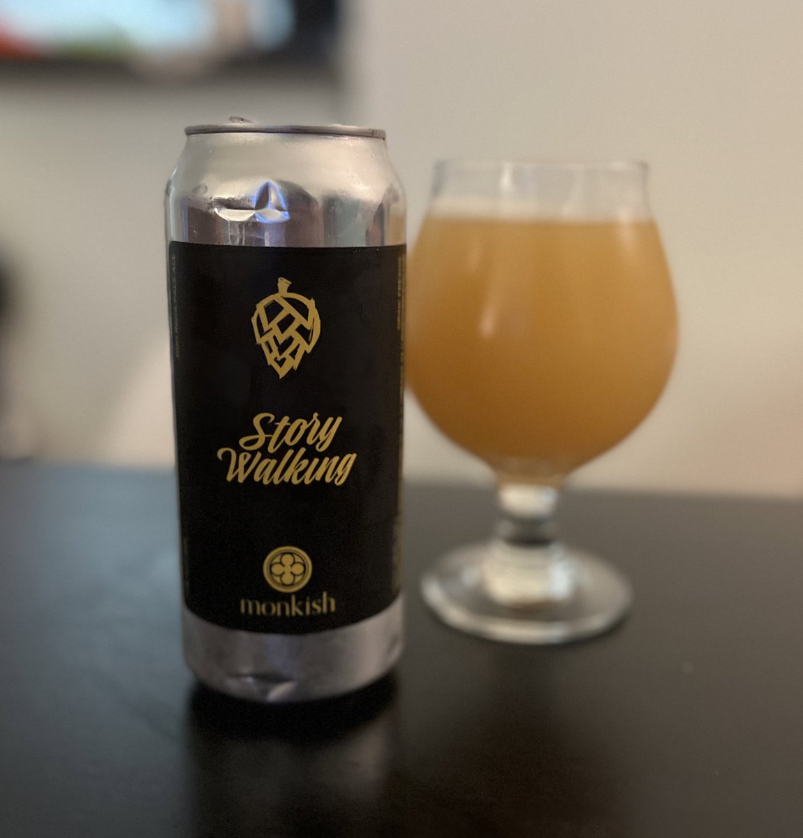 kaimoning's tweet photo. 頂き物。Monkfish BrewingのStory Walking。DDH IPA。見た目通りのフルーティー。ホップたっぷり入ってそうで贅沢感がありました。#クラフトビール https://t.co/jsRdWMnZGt