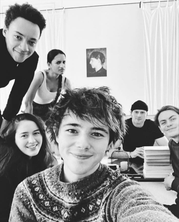 InejGhafa_17's tweet photo. screw one direction reunion, i want their reunion https://t.co/VxO5HHBSoN