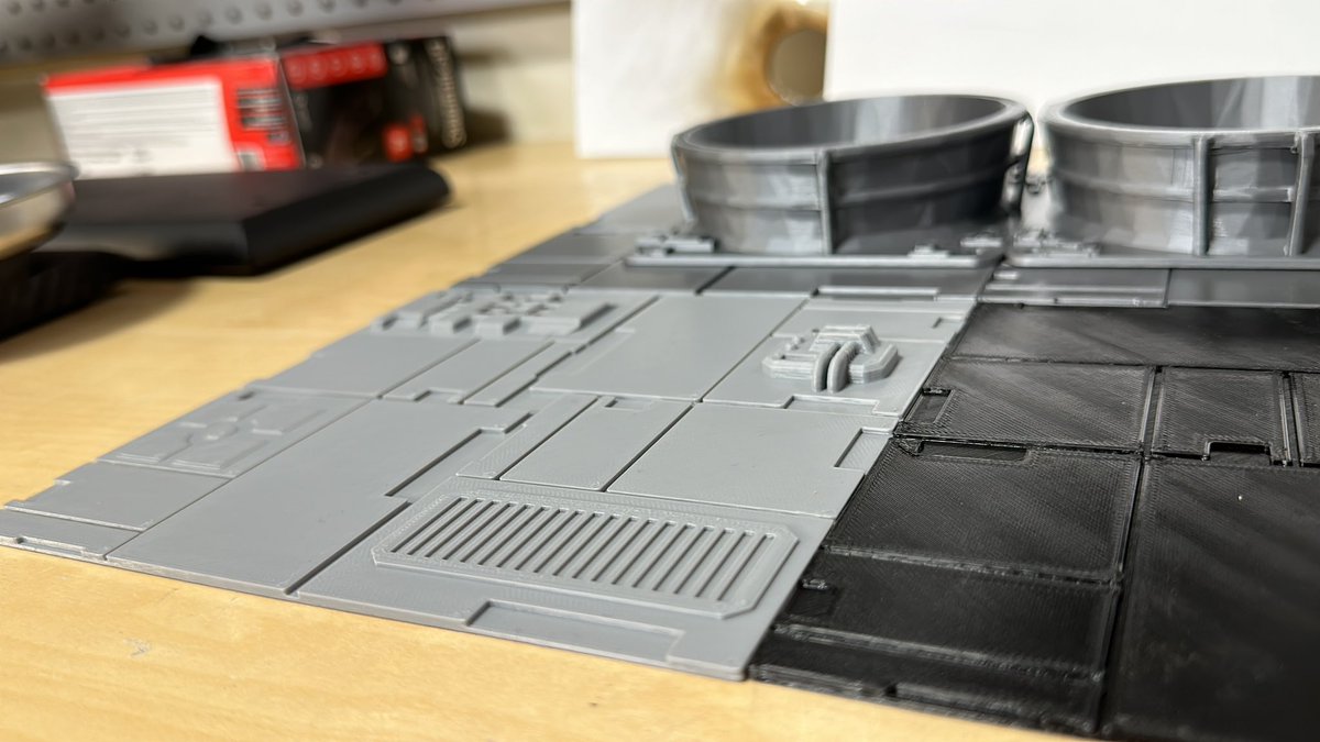 JayzTwoCents's tweet image. NO! This one is NOT going to take a year! Our 3D printers have been going non stop building parts for this EXPANSE Themed PC! You can see some method testing I&apos;ve been doing here as well. I&apos;m using many techniques in this one! Also this PRUSA Mini quality is 👍🏻