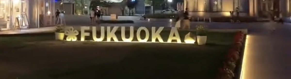 realmbhoward's tweet photo. @ElijahSchaffer Am I the only one seeing the Fuk U ok a sign? 🤣 https://t.co/88MOpgEKQ6