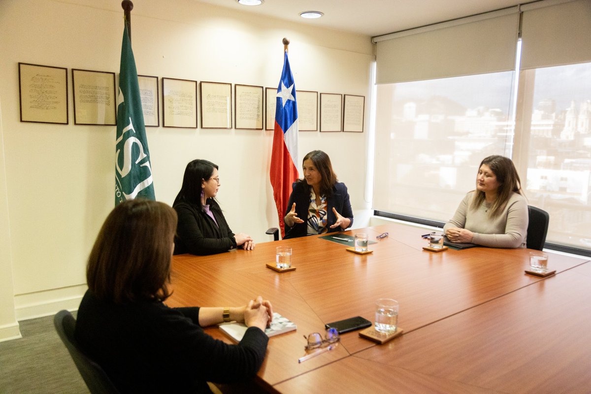 uppi_cl's tweet photo. ¡Seguimos creciendo! Firmamos un convenio de colaboración con la Universidad Santo Tomás @UST_Santiago  para seguir mejorando el futuro de los niños, niñas y adolescentes de nuestro país. https://t.co/qRZrp9rsye
